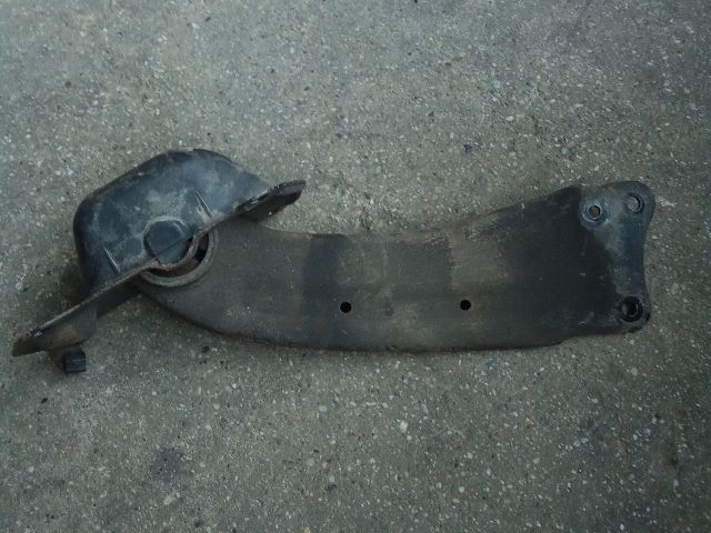 bontott VW TIGUAN Bal hátsó Alsó Első Lengőkar