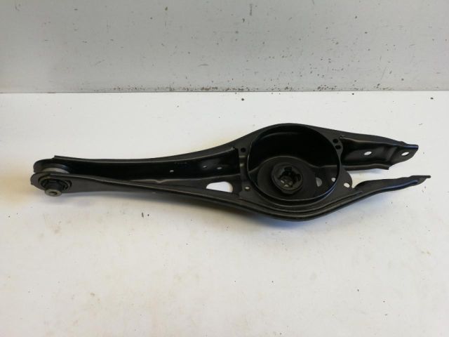 bontott VW TIGUAN Bal hátsó Alsó Első Lengőkar