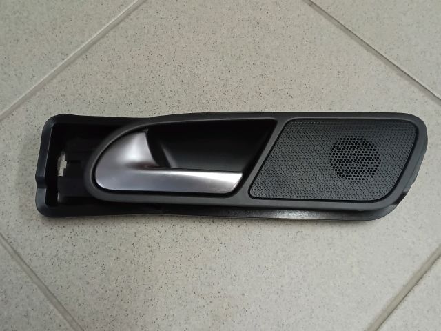 bontott VW TIGUAN Bal hátsó Belső Kilincs