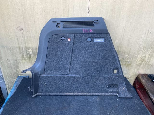 bontott VW TIGUAN Bal hátsó Csomagtér Burkolat (Műanyag)