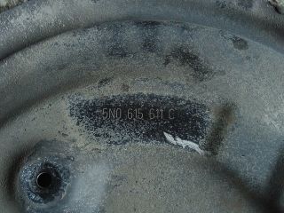 bontott VW TIGUAN Bal hátsó Fék Porvédő Lemez