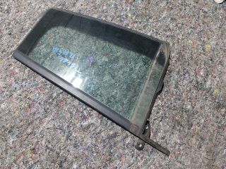 bontott VW TIGUAN Bal hátsó Fixüveg (Ajtóban)