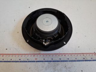 bontott VW TIGUAN Bal hátsó Hangszóró