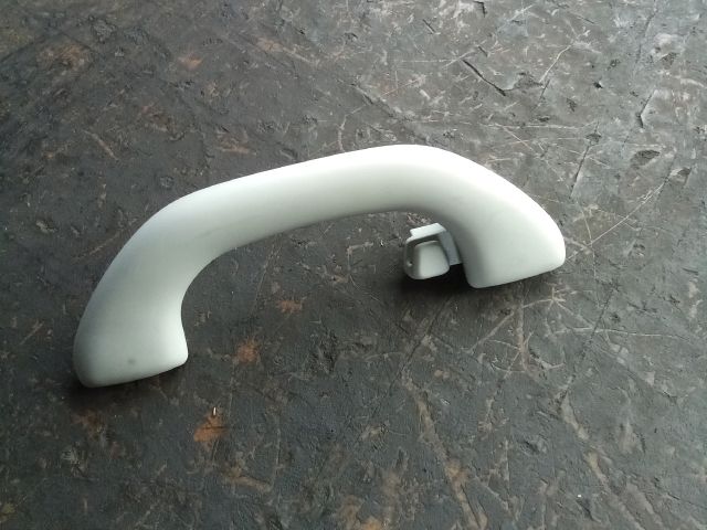 bontott VW TIGUAN Bal hátsó Kapaszkodó (Felső)