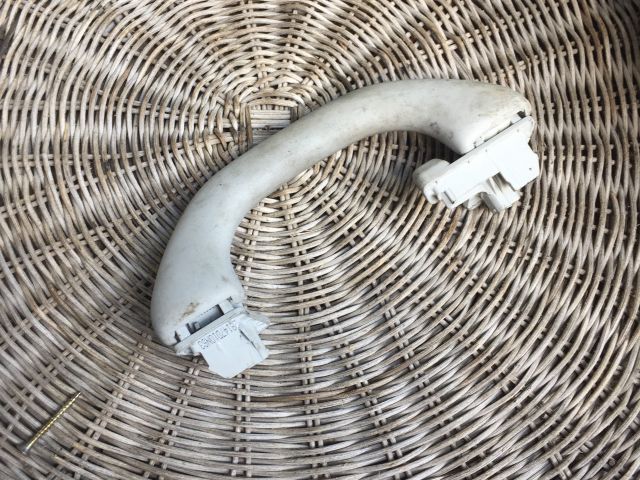 bontott VW TIGUAN Bal hátsó Kapaszkodó (Felső)