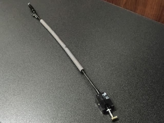 bontott VW TIGUAN Bal hátsó Kilincs Bowden