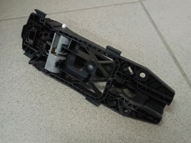 bontott VW TIGUAN Bal hátsó Külső Kilincs