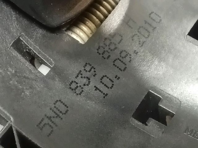 bontott VW TIGUAN Bal hátsó Külső Kilincs