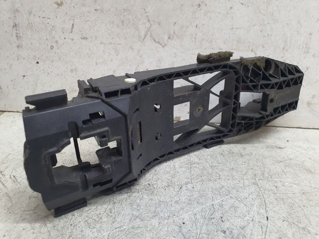 bontott VW TIGUAN Bal hátsó Külső Kilincsfészek