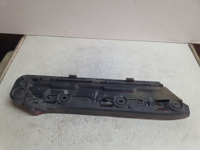 bontott VW TIGUAN Bal hátsó Oldal Lökhárító Tartó (Műanyag)