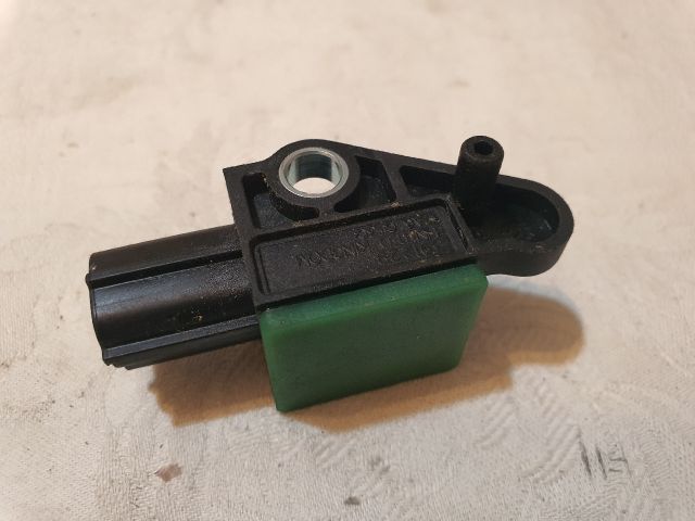 bontott VW TIGUAN Bal hátsó Oldal Ütközés Érzékelő