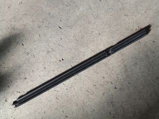 bontott VW TIGUAN Bal hátsó Vízlehúzó Gumicsík