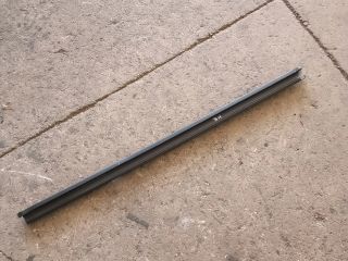 bontott VW TIGUAN Bal hátsó Vízlehúzó Gumicsík