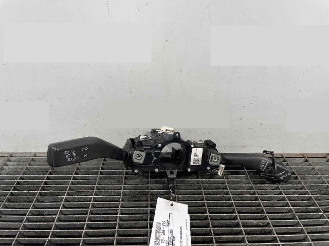 bontott VW TIGUAN Bal Kormánykapcsoló Irányjelző