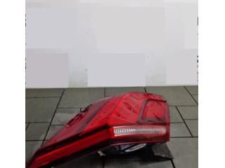 bontott VW TIGUAN Bal Külső Hátsó Lámpa