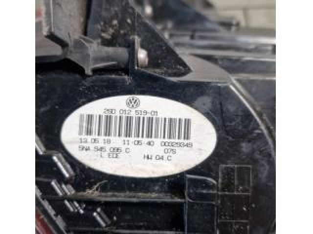 bontott VW TIGUAN Bal Külső Hátsó Lámpa