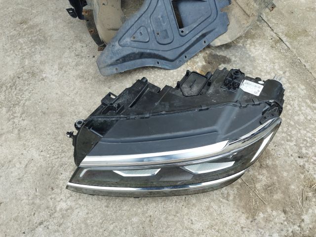 bontott VW TIGUAN Bal Ledes Fényszóró