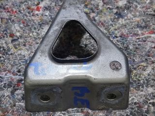 bontott VW TIGUAN Bal Sárvédő Oldaltartó