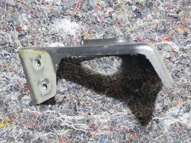 bontott VW TIGUAN Bal Sárvédő Oldaltartó