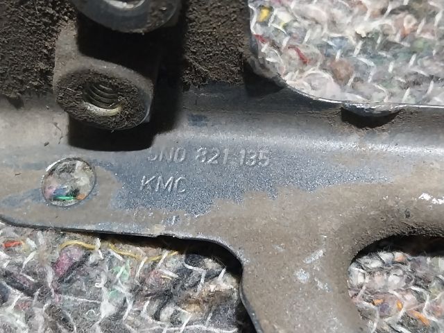 bontott VW TIGUAN Bal Sárvédő Oldaltartó