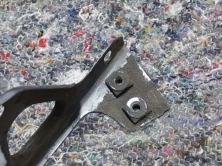 bontott VW TIGUAN Bal Sárvédő Oldaltartó