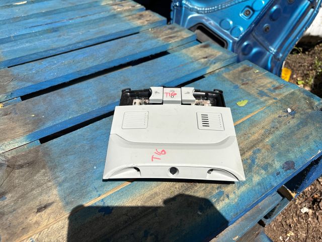 bontott VW TIGUAN Beltér Világítás Első