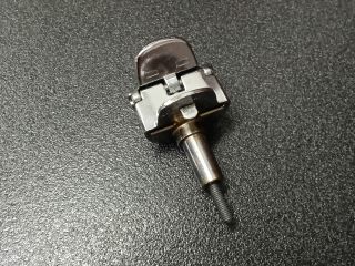 bontott VW TIGUAN Csomagrögzítő