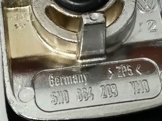 bontott VW TIGUAN Csomagrögzítő