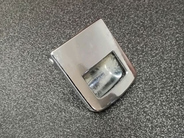 bontott VW TIGUAN Csomagrögzítő