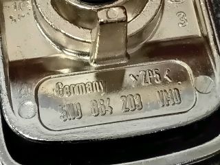 bontott VW TIGUAN Csomagrögzítő