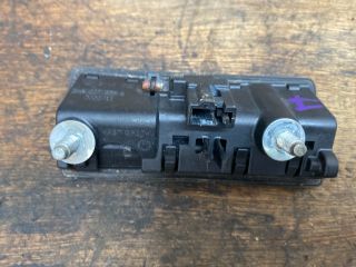 bontott VW TIGUAN Csomagtér Nyitó Kar / Gomb