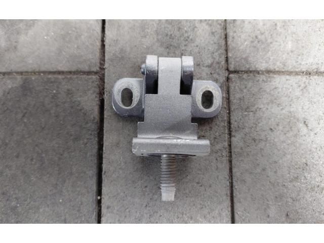 bontott VW TIGUAN Csomagtérajtó Bal Zsanér