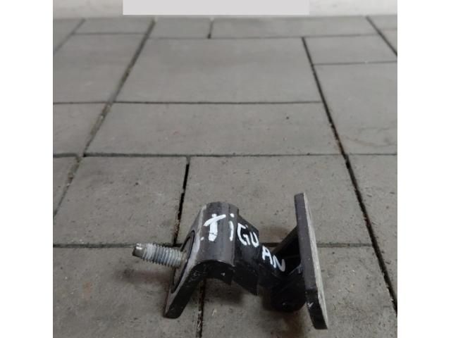 bontott VW TIGUAN Csomagtérajtó Bal Zsanér