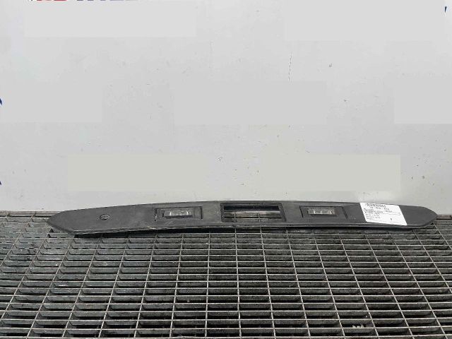 bontott VW TIGUAN Csomagtérajtó Díszléc