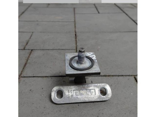 bontott VW TIGUAN Csomagtérajtó Jobb Zsanér