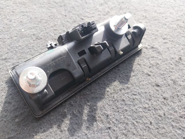 bontott VW TIGUAN Csomagtérajtó Kilincs