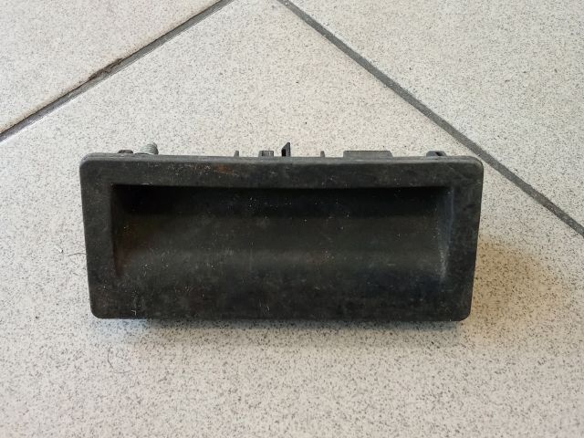 bontott VW TIGUAN Csomagtérajtó Kilincs