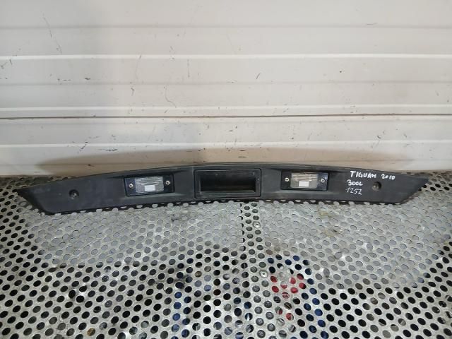 bontott VW TIGUAN Csomagtérajtó Kilincs