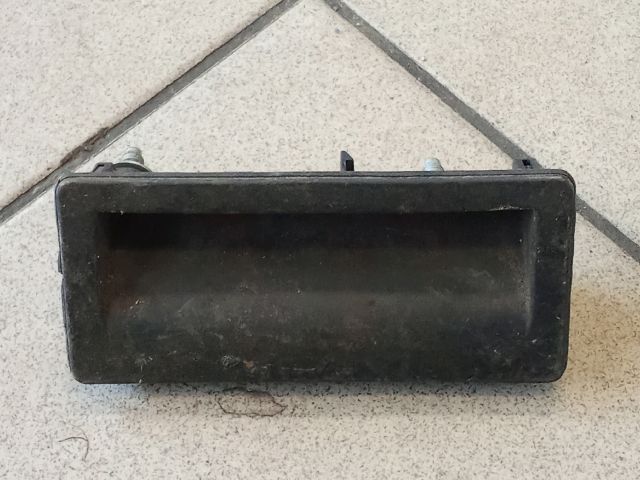 bontott VW TIGUAN Csomagtérajtó Kilincs