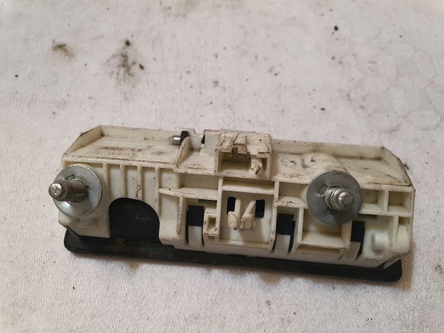 bontott VW TIGUAN Csomagtérajtó Kilincs