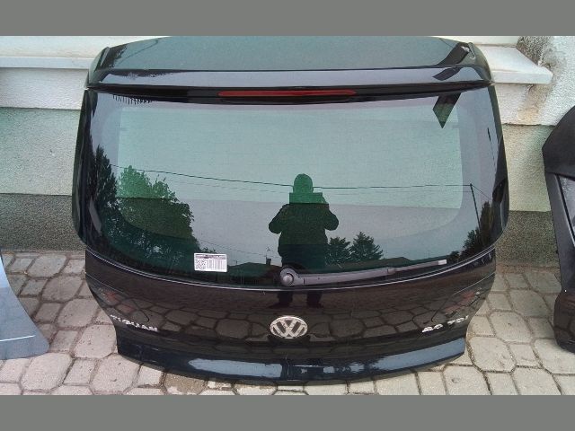 bontott VW TIGUAN Csomagtérajtó (Részeivel)