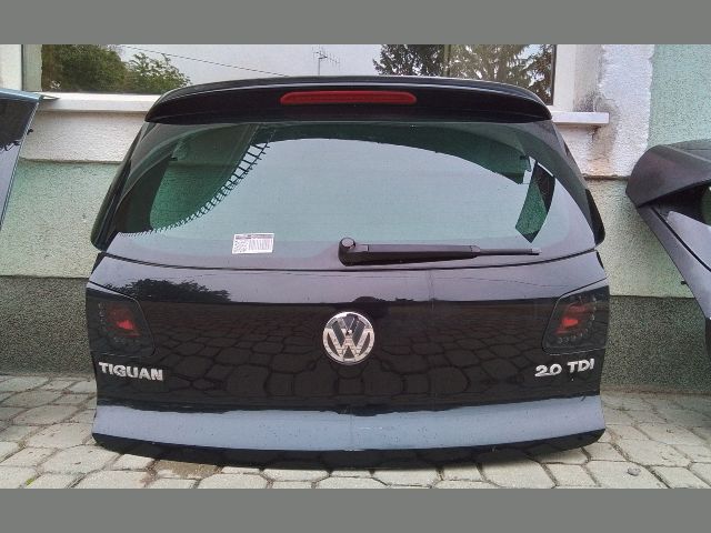 bontott VW TIGUAN Csomagtérajtó (Részeivel)