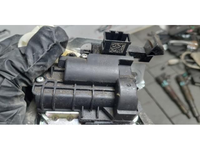 bontott VW TIGUAN Csomagtérajtó Zárszerkezet