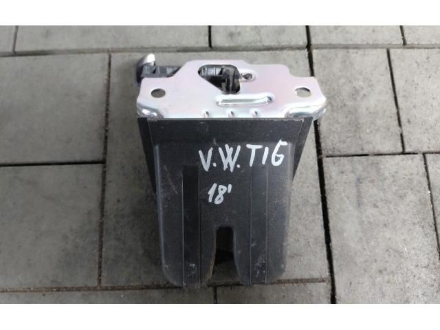 bontott VW TIGUAN Csomagtérajtó Zárszerkezet