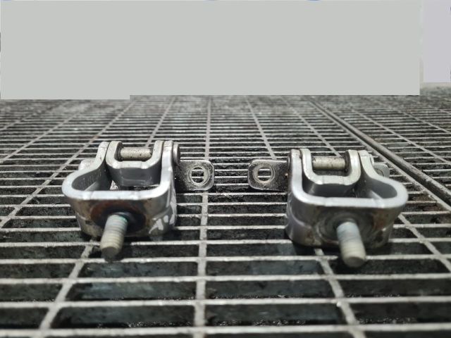 bontott VW TIGUAN Csomagtérajtó Zsanér