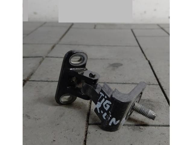 bontott VW TIGUAN Csomagtérajtó Zsanér