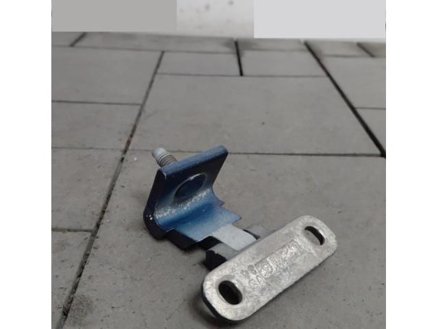 bontott VW TIGUAN Csomagtérajtó Zsanér