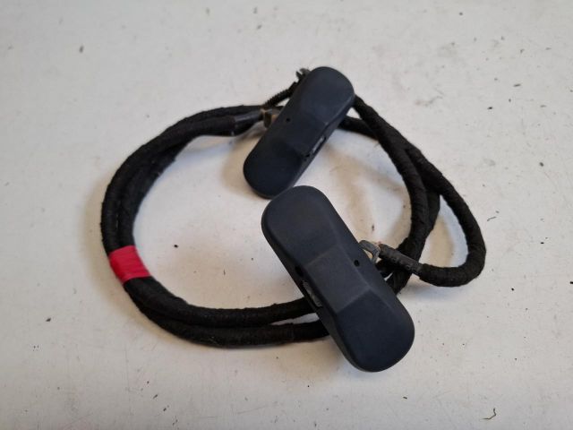 bontott VW TIGUAN Első Ablakmosó Fúvóka