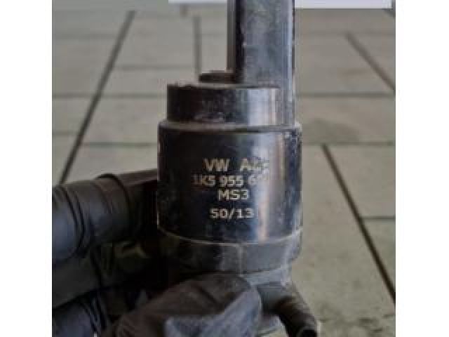 bontott VW TIGUAN Első Ablakmosó Szivattyú