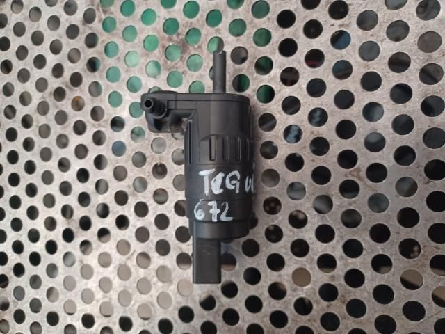 bontott VW TIGUAN Első Ablakmosó Szivattyú